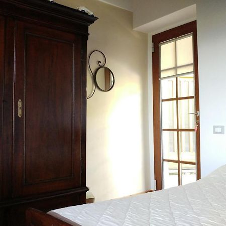 La Casa Delle Fate Villa Cremia Eksteriør billede